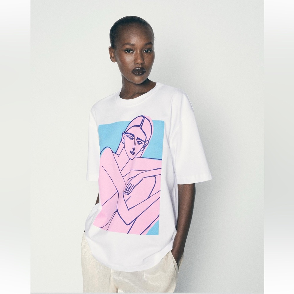 ZARA |  NWT White Tee with Pink & Blue Abstract Artwork Figurative Graphic S-L
